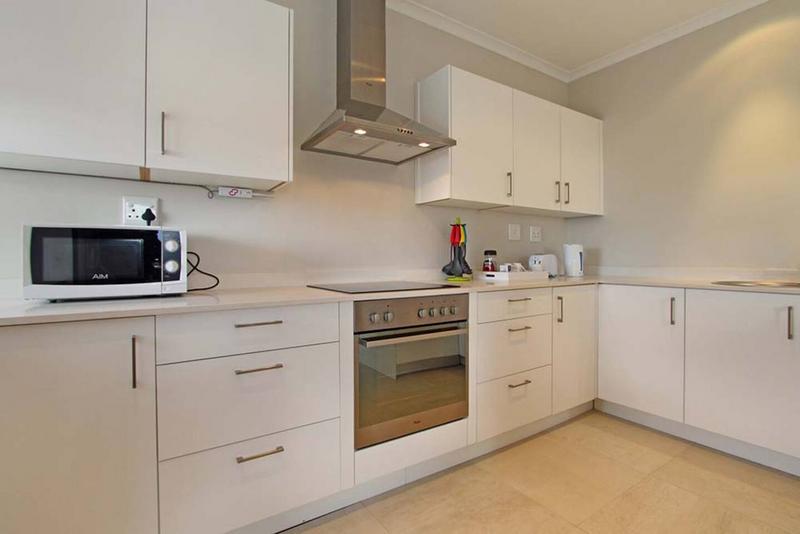 To Let 2 Bedroom Property for Rent in Muizenberg Western Cape